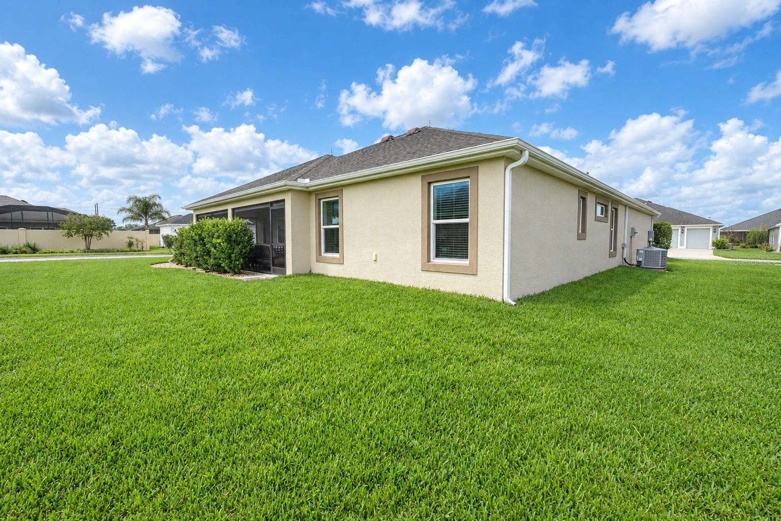 1364 Francesca Pl Property Photo 4