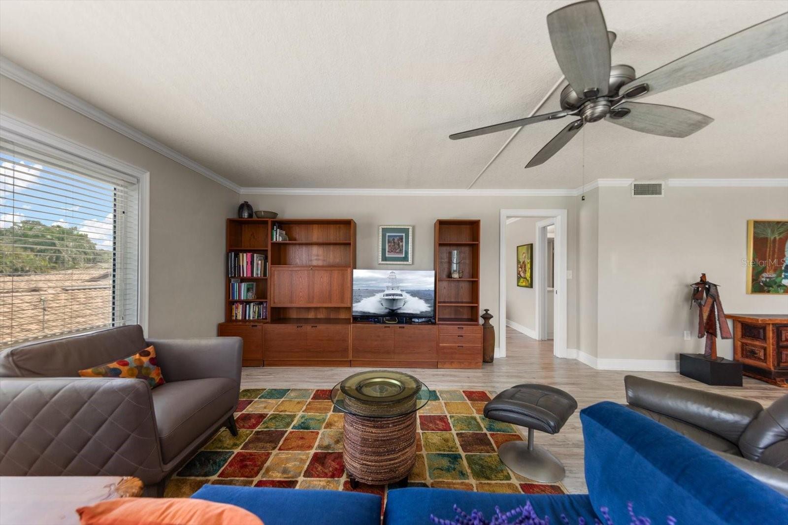 155 Bluff View Dr #209 Property Photo 14