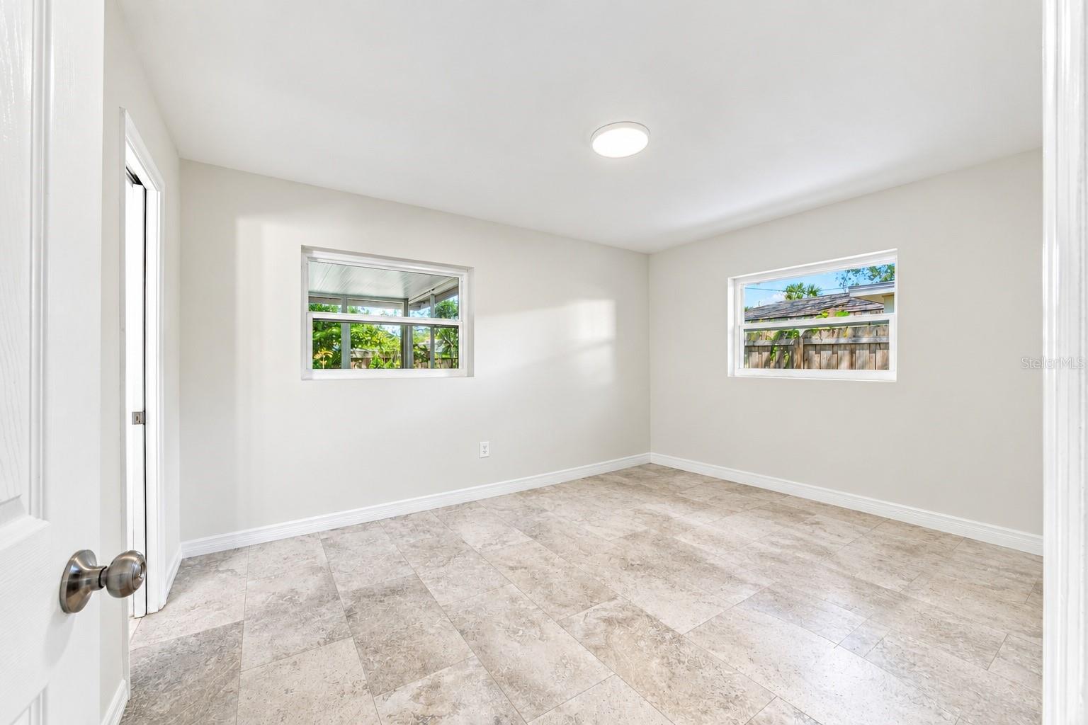 7557 18th Ave N Property Photo 21