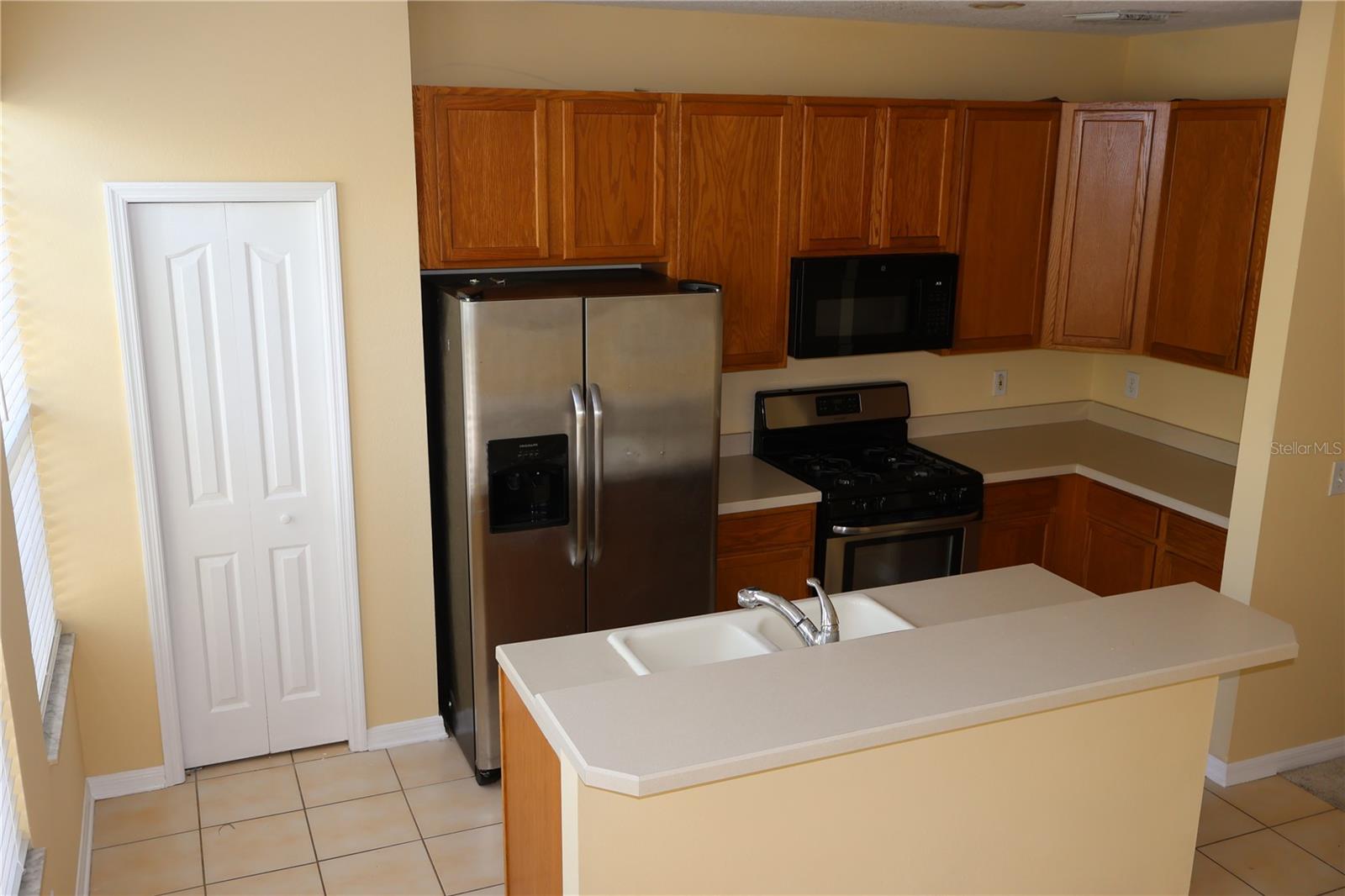3019 Pointeview Dr Property Photo 3