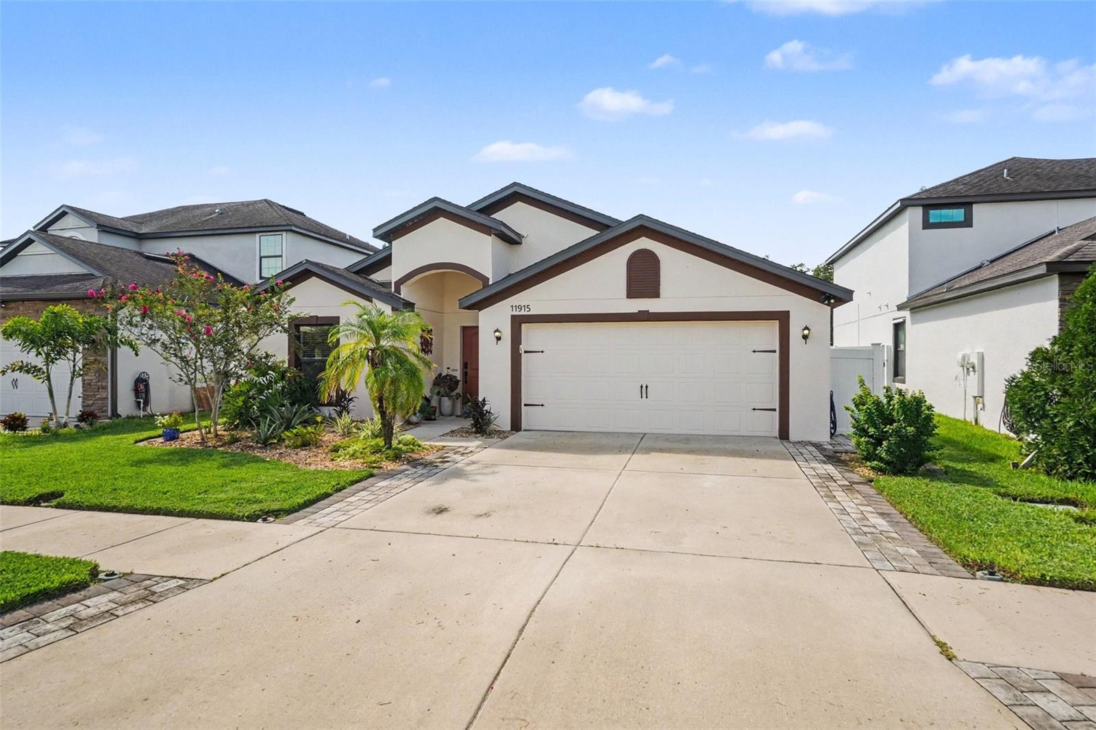 11915 Winterset Cove Dr Property Photo 2
