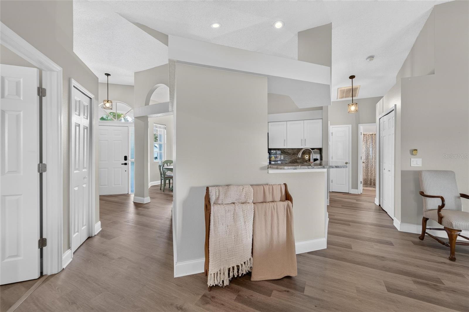 8240 National Dr Property Photo 6