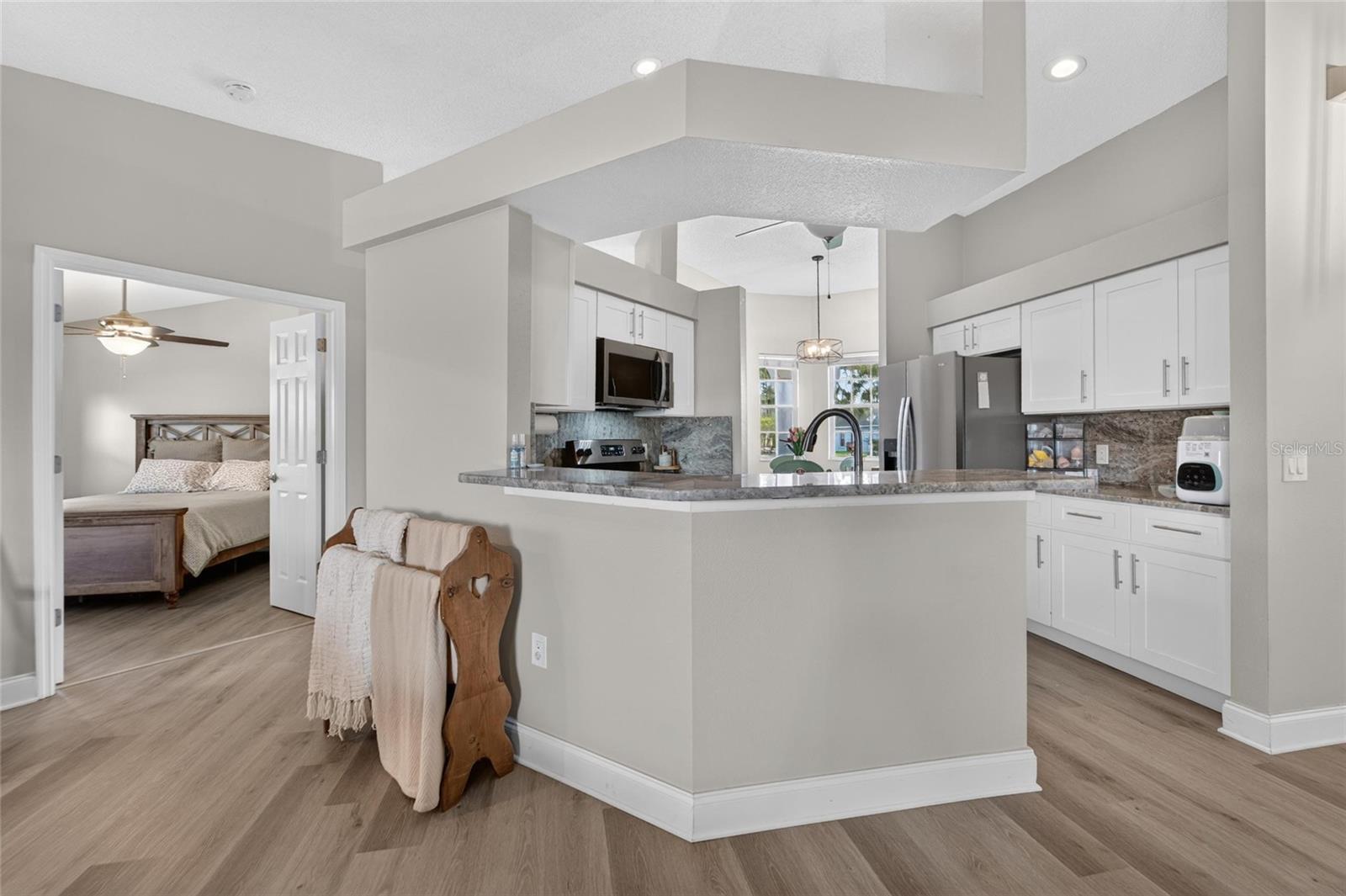 8240 National Dr Property Photo 7