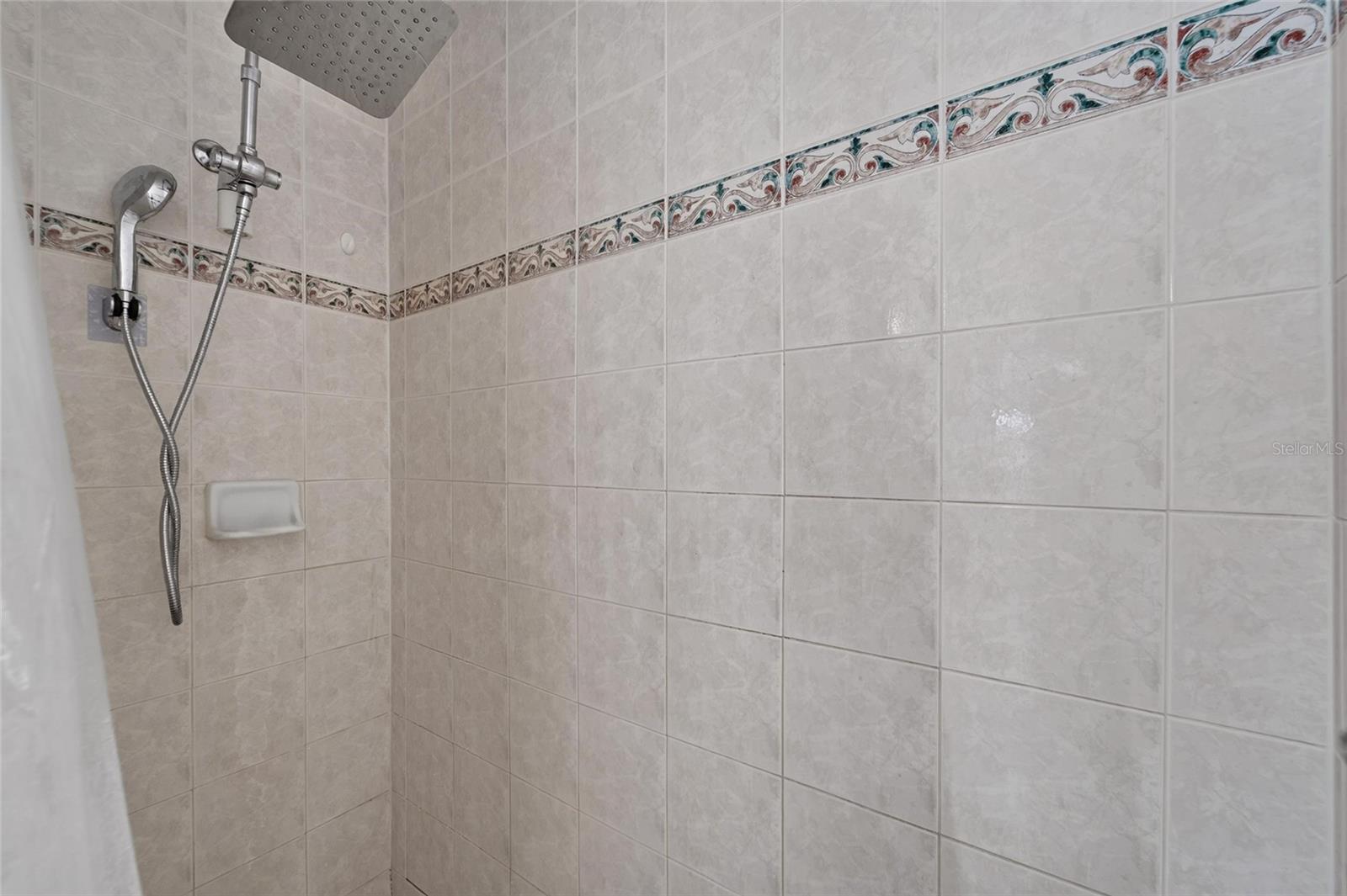 8240 National Dr Property Photo 23