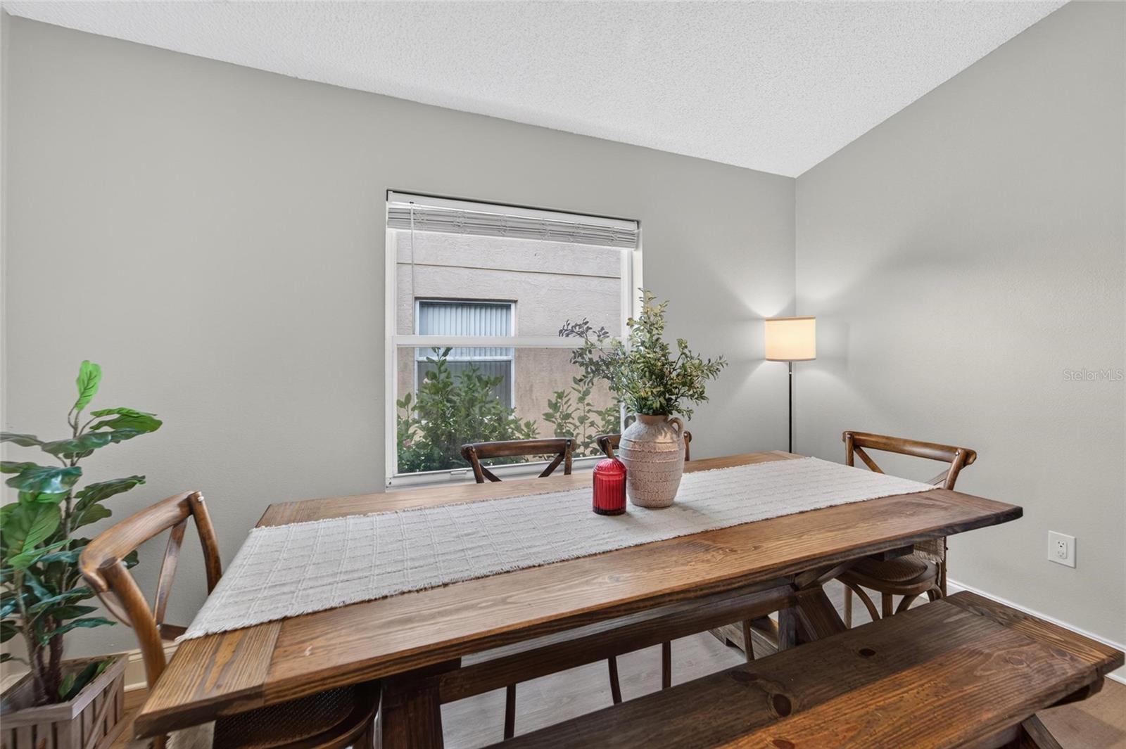 8240 National Dr Property Photo 30