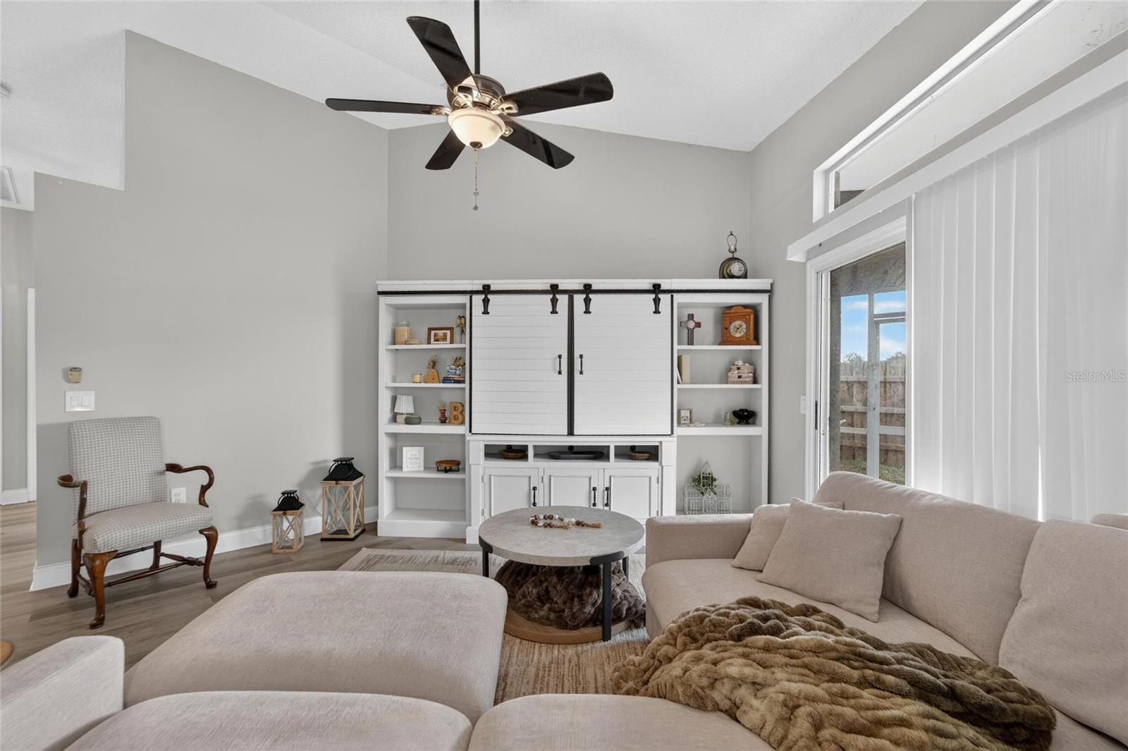8240 National Dr Property Photo 35