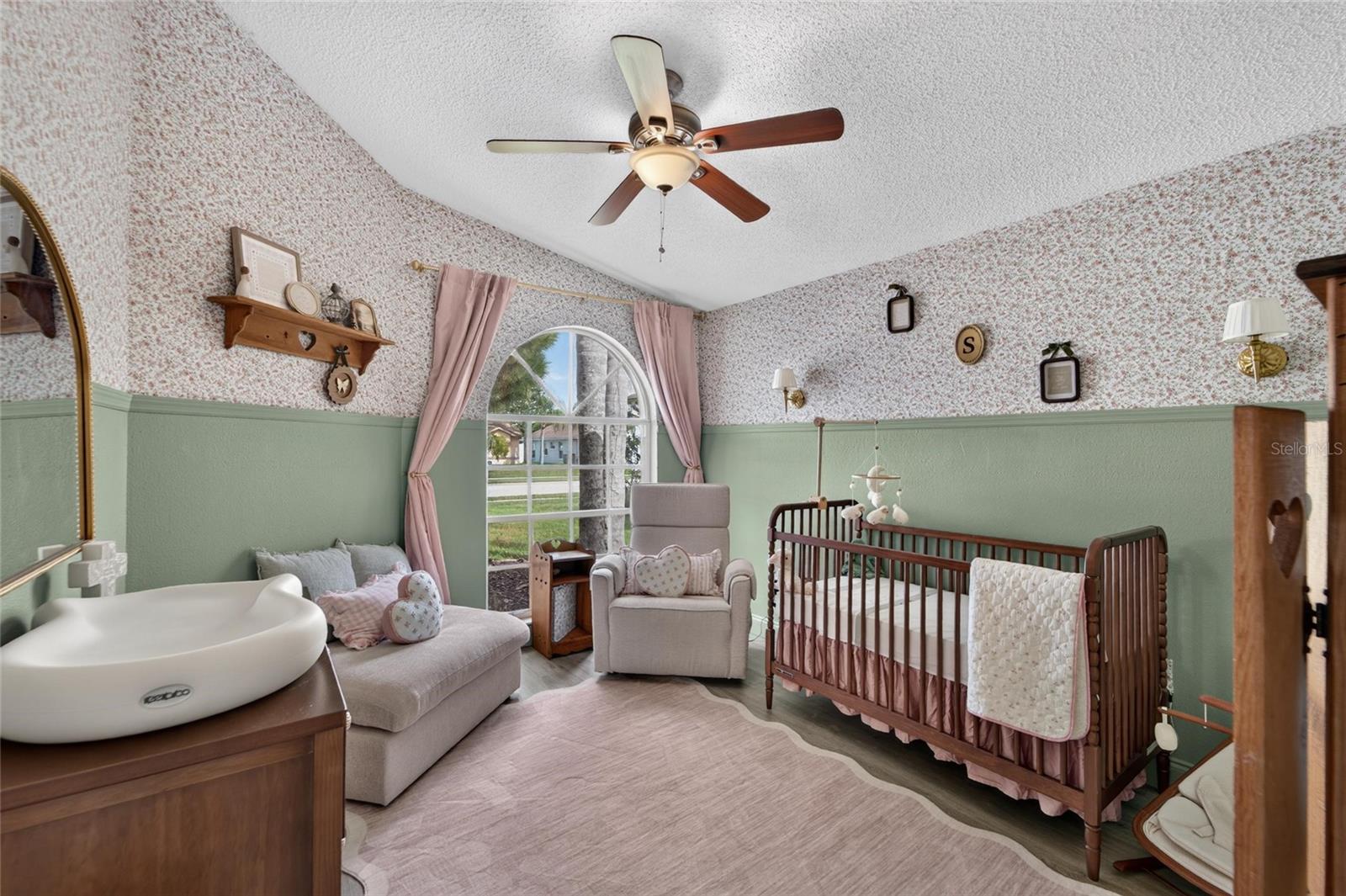 8240 National Dr Property Photo 38