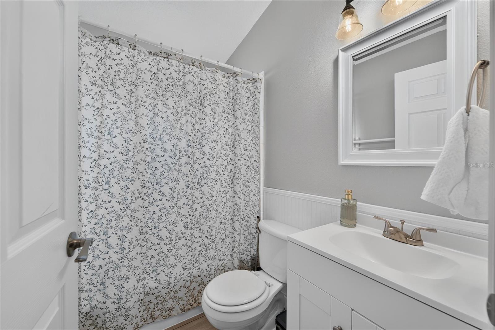 8240 National Dr Property Photo 41