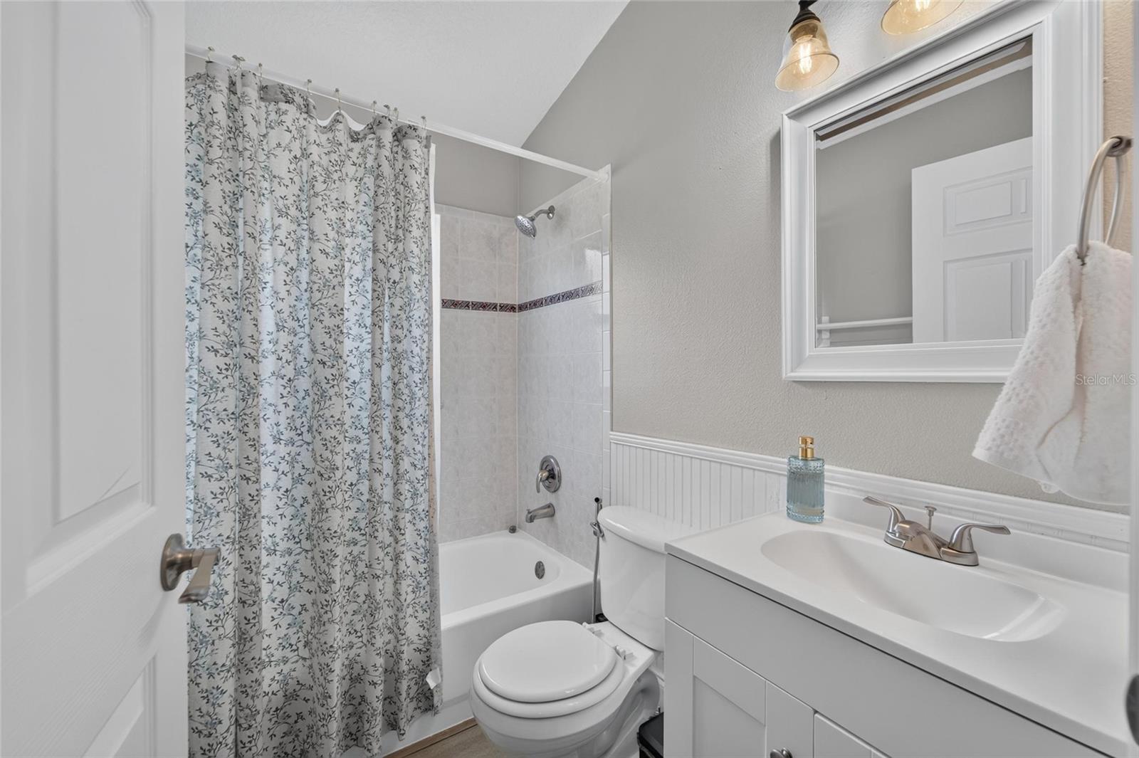 8240 National Dr Property Photo 42