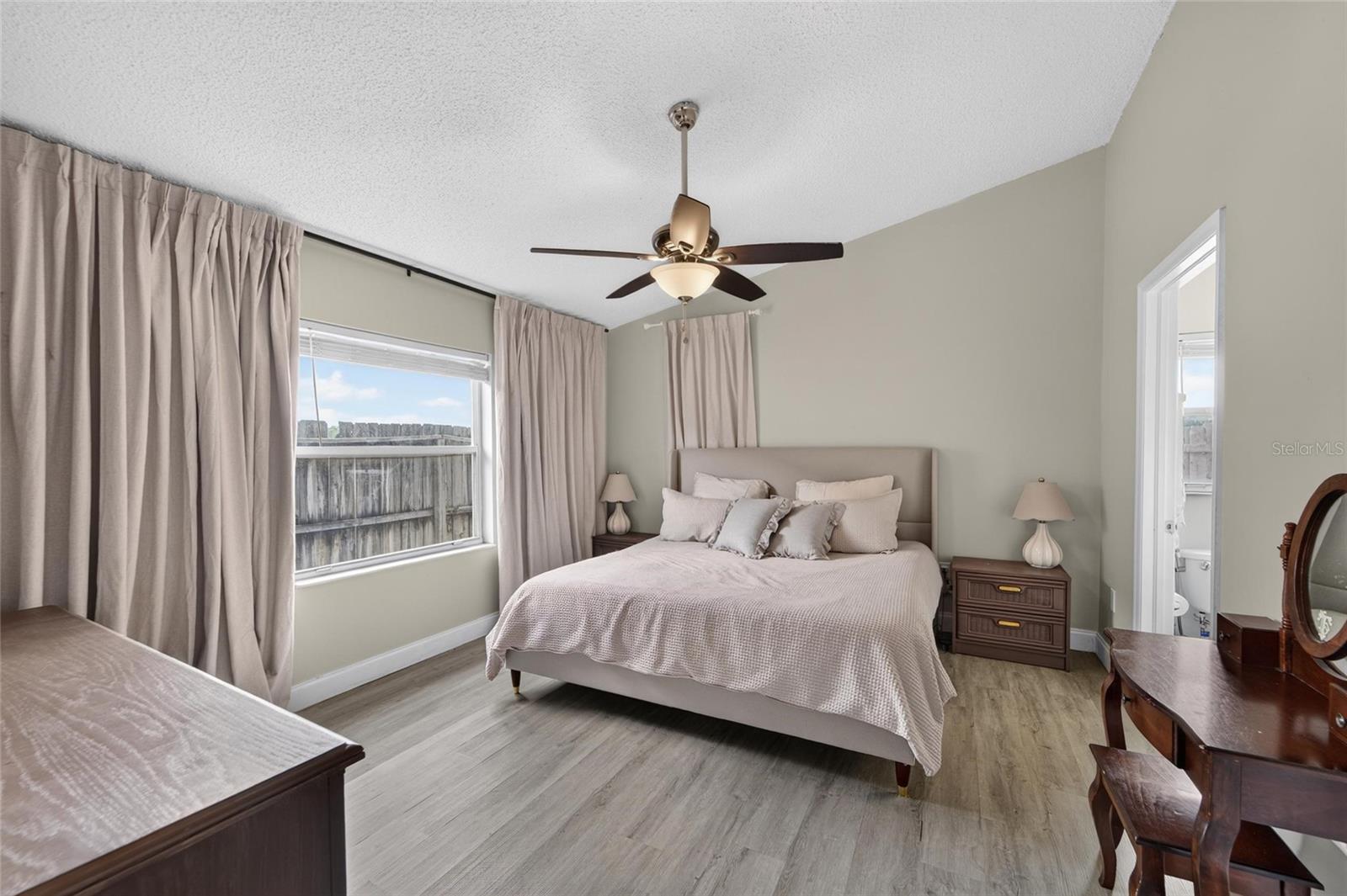 8240 National Dr Property Photo 44