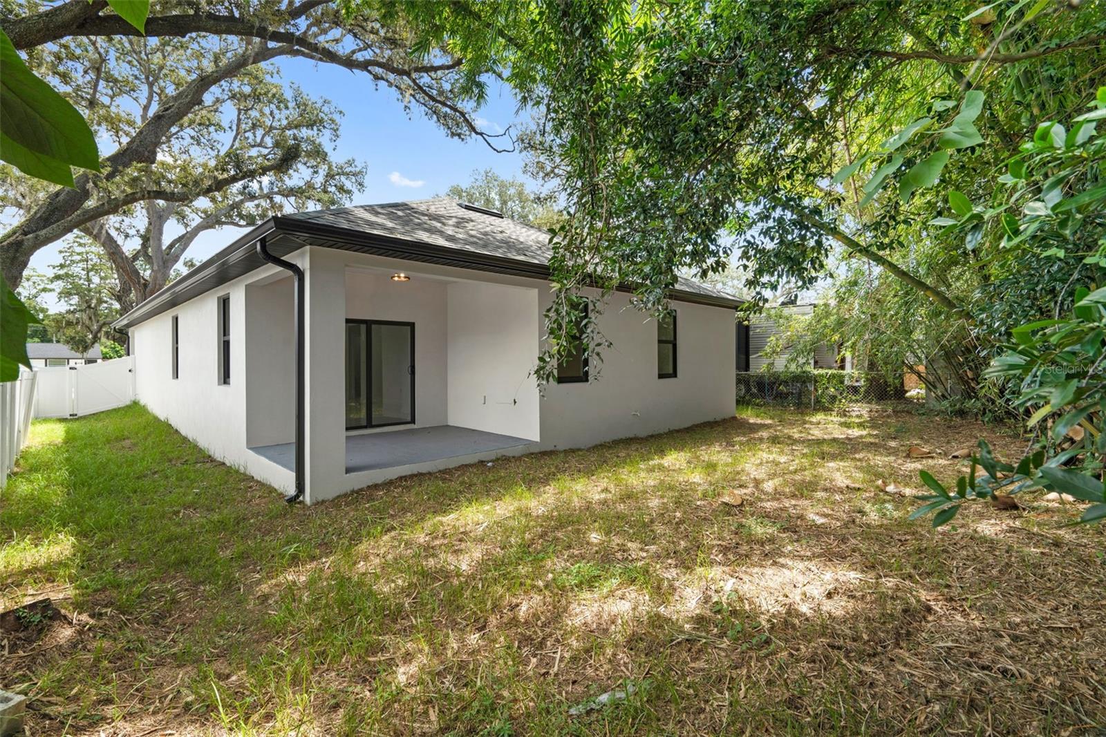 8522 N Ashley St Property Photo 32