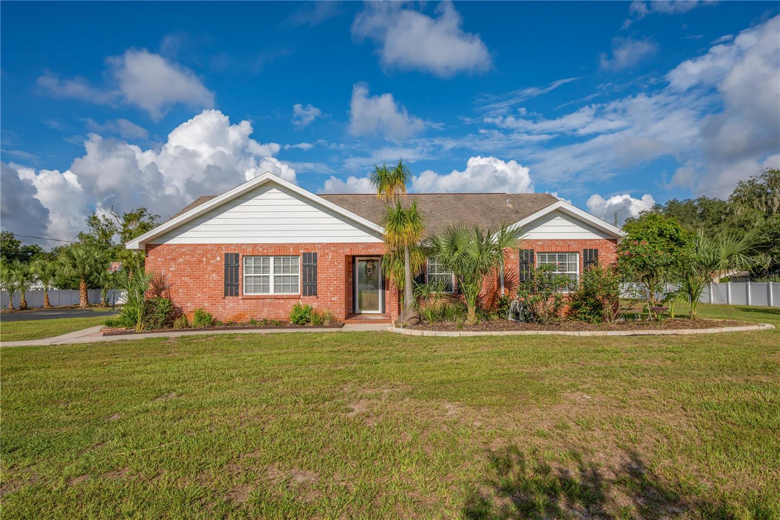 7801 Alafia Dr Property Photo 1