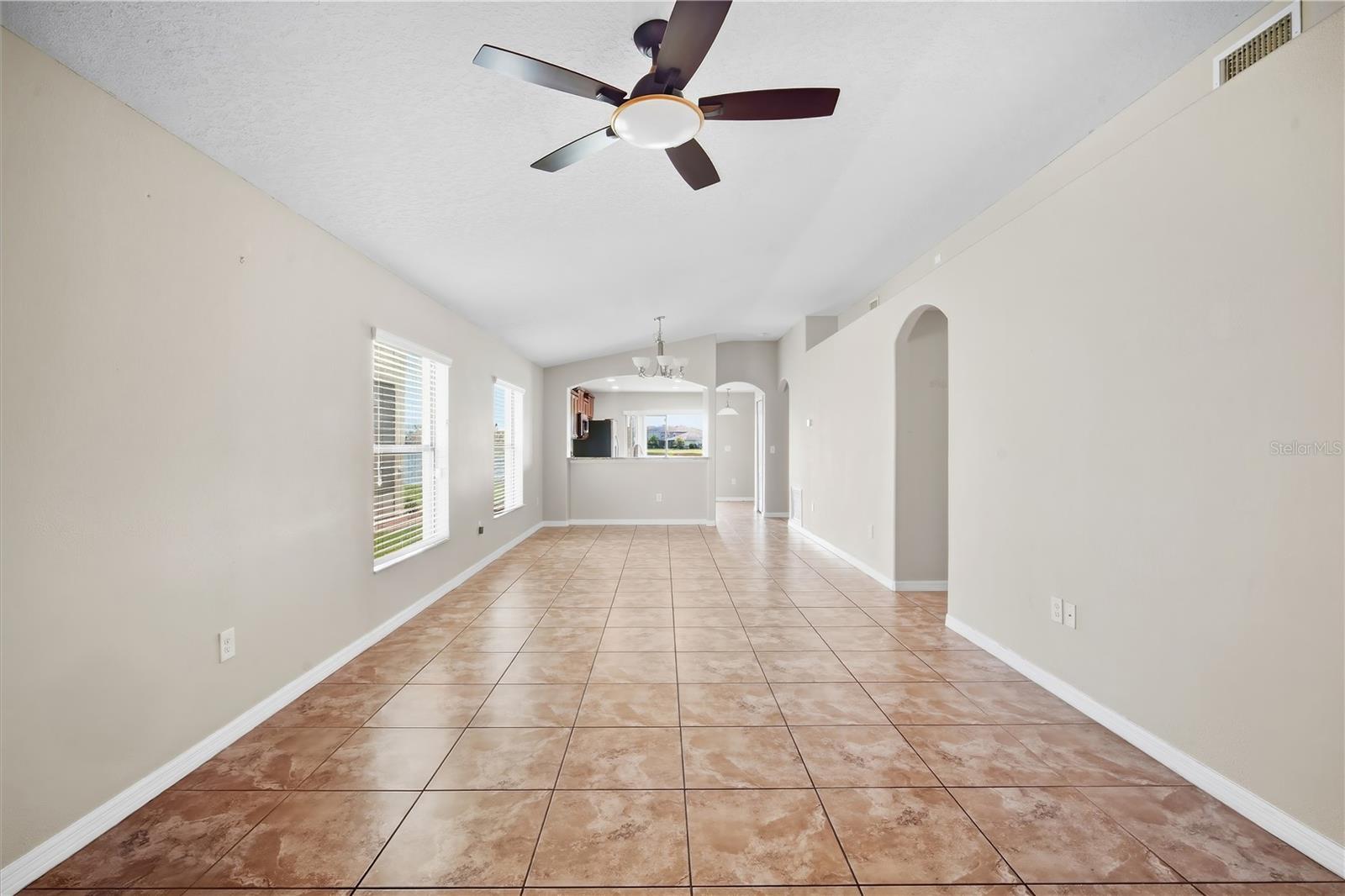 10016 Newminster Loop Property Photo 4