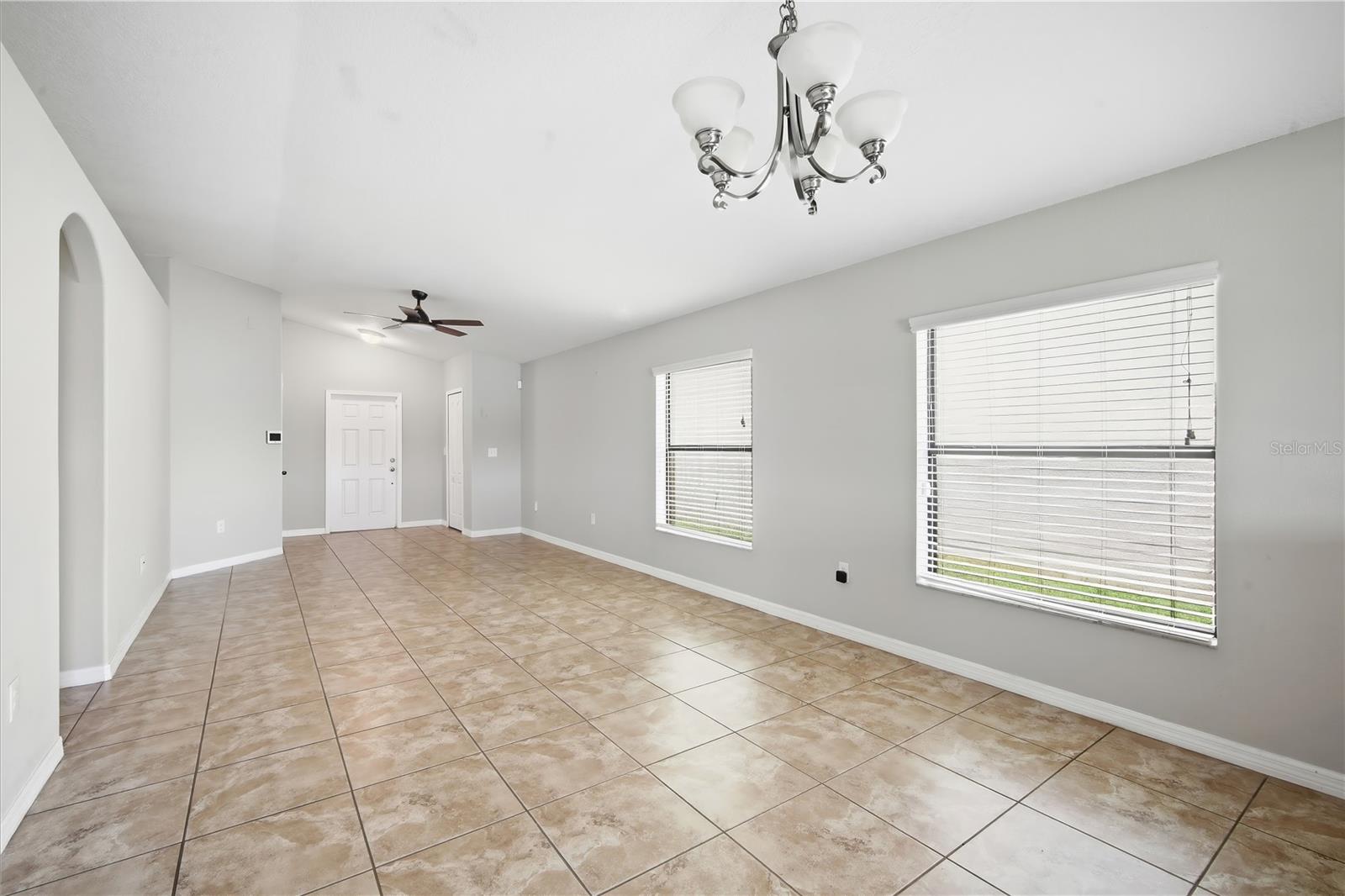 10016 Newminster Loop Property Photo 7