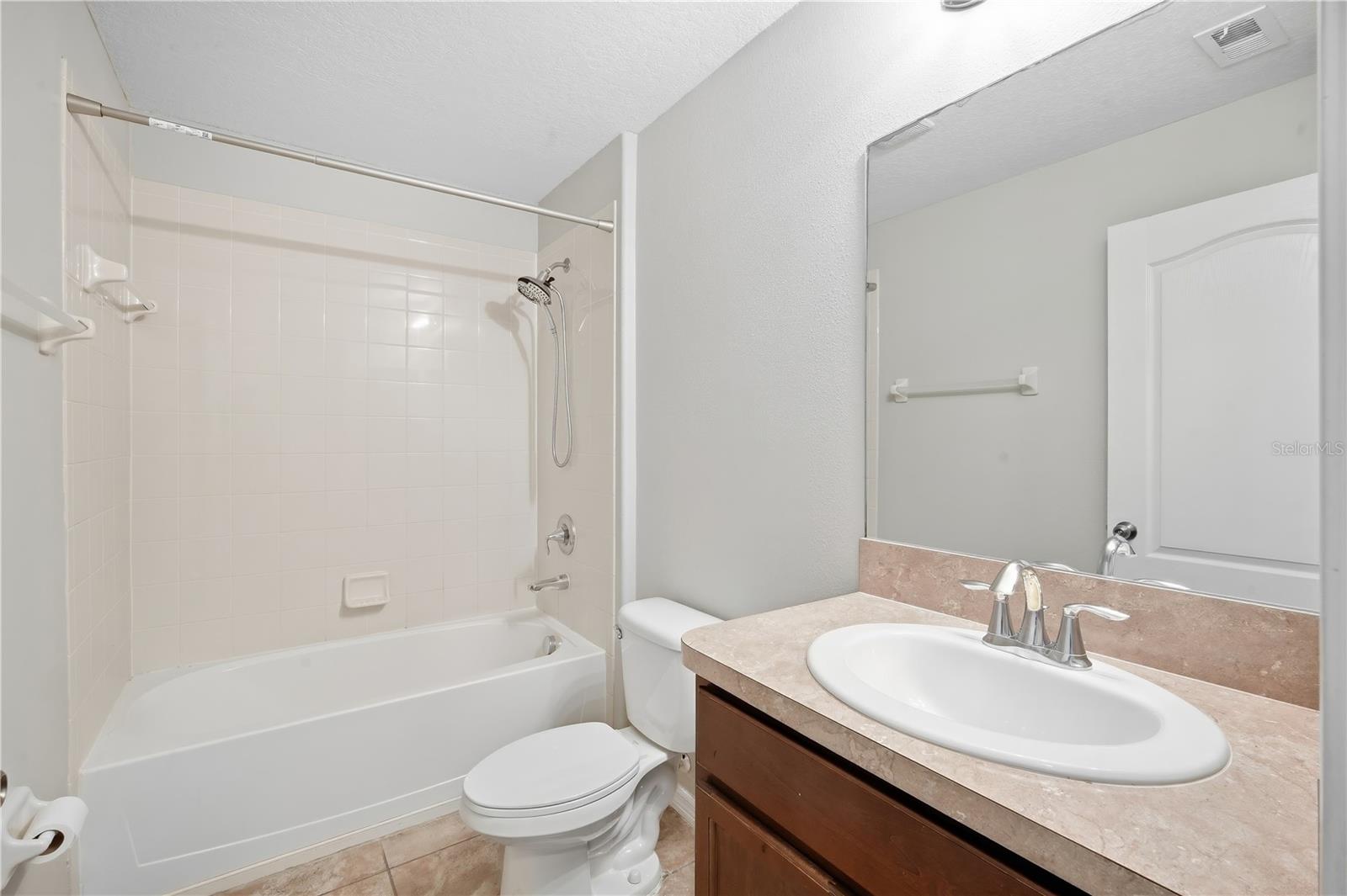 10016 Newminster Loop Property Photo 8