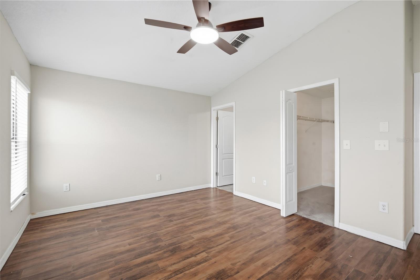 10016 Newminster Loop Property Photo 12