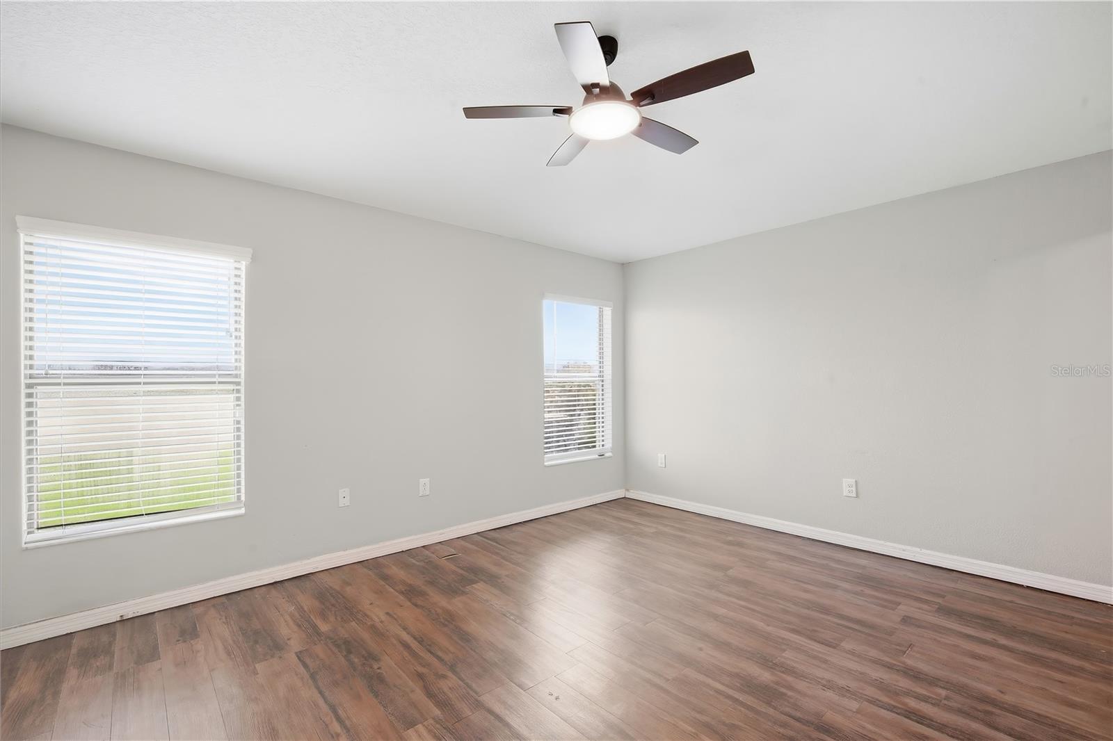 10016 Newminster Loop Property Photo 13