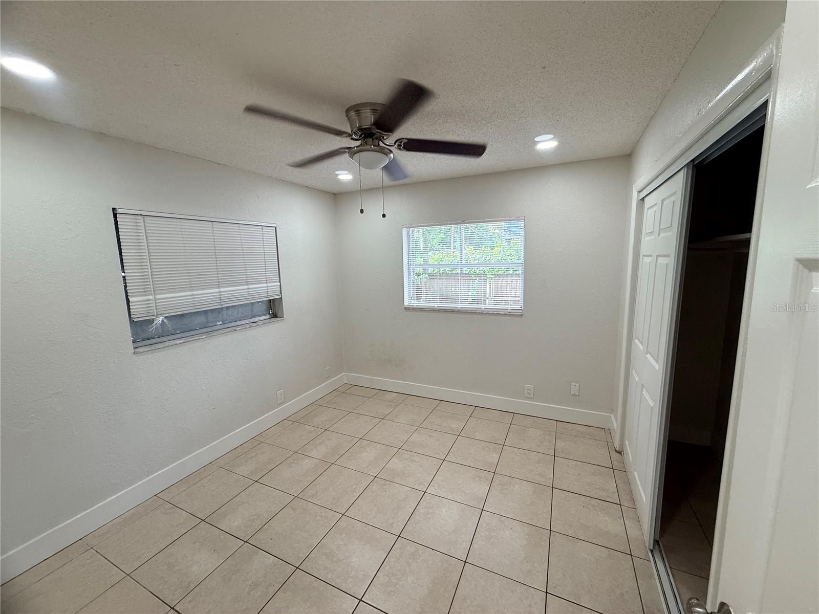 10123 N 11th St #b Property Photo 19
