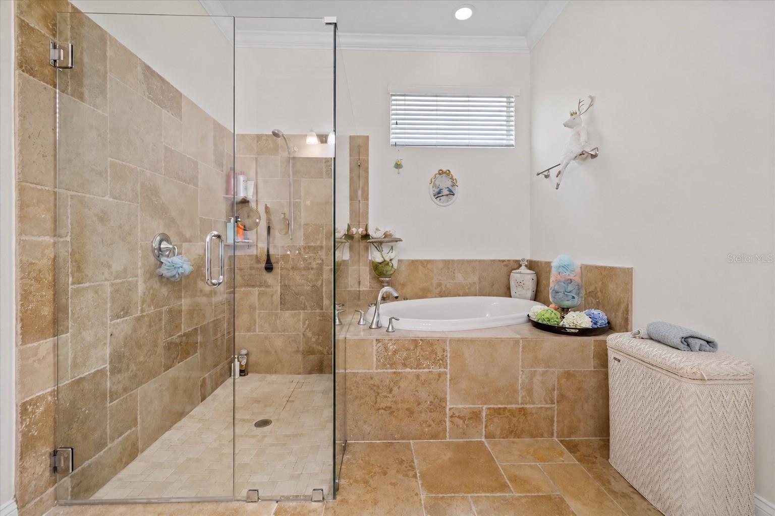 2712 W Gray St Property Photo 27