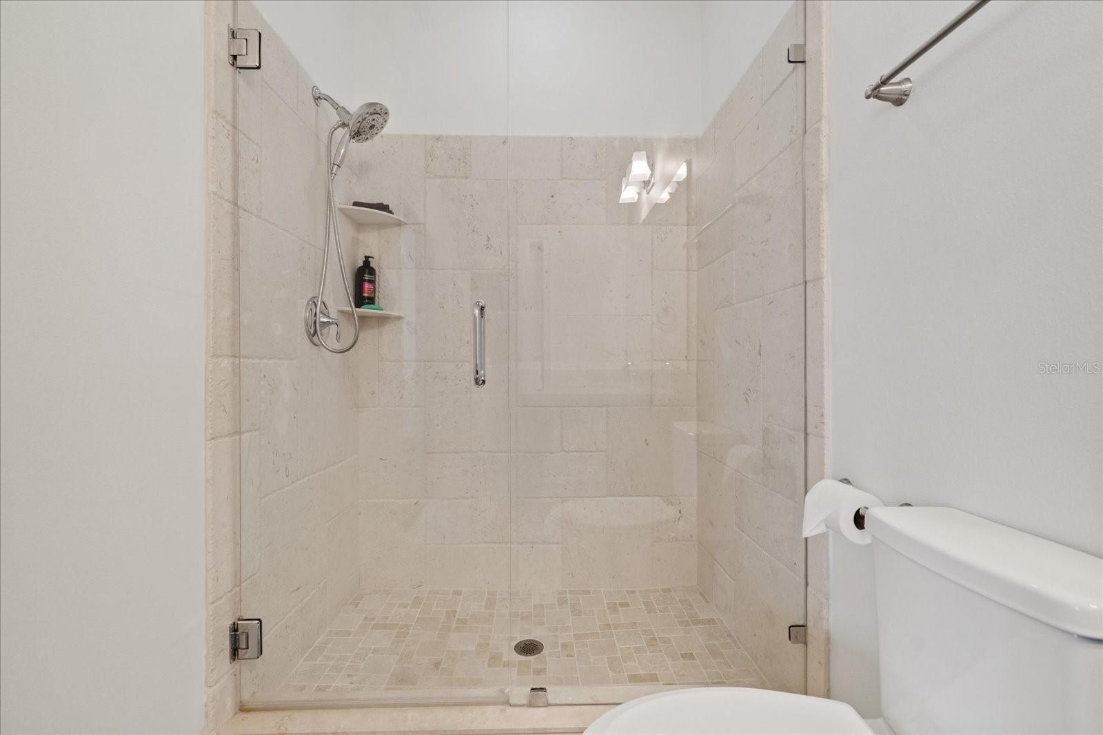 2712 W Gray St Property Photo 42