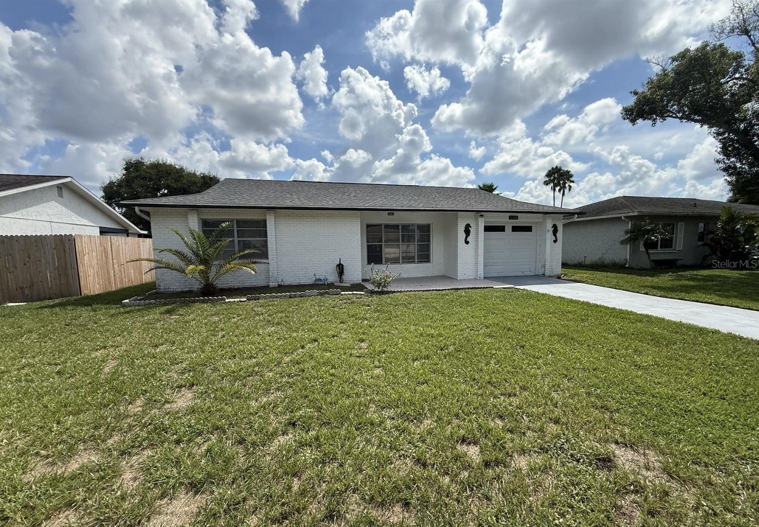 5048 LILLILEA LN Property Photo 1