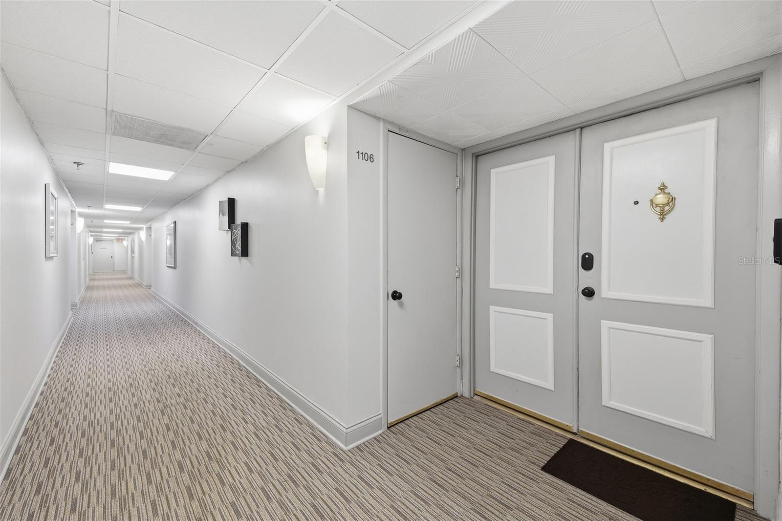 1460 Gulf Blvd #1106 Property Photo 2