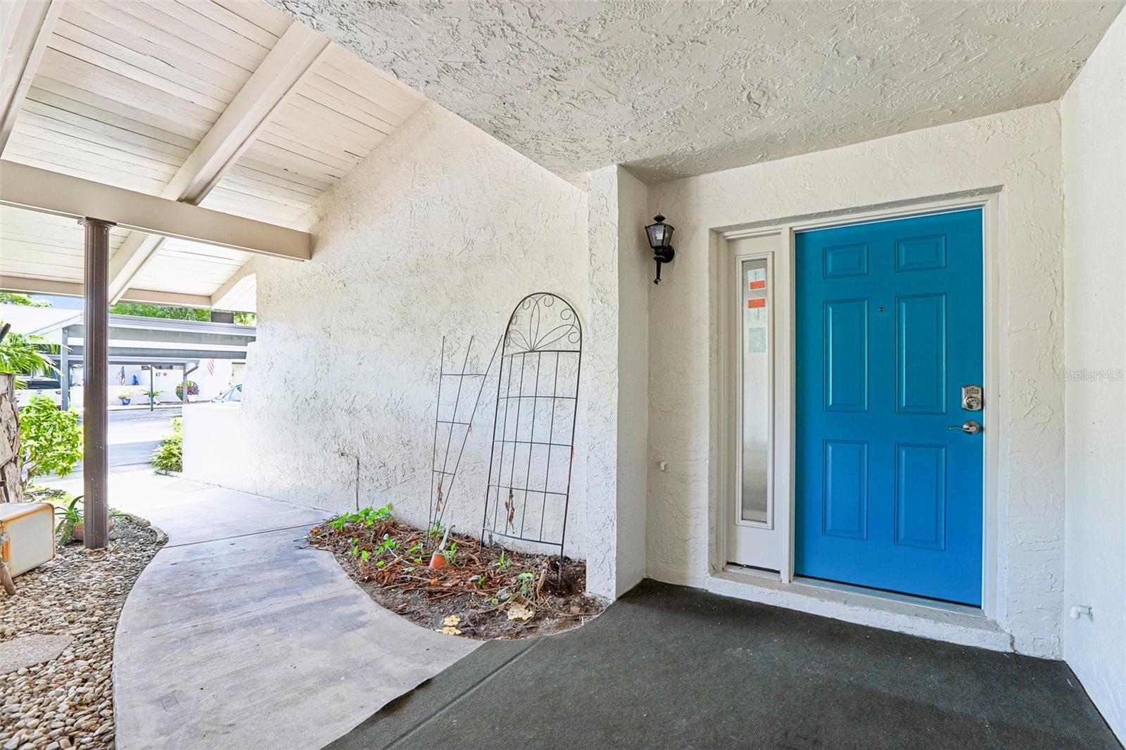 1202 11th Cir Se Property Photo 1