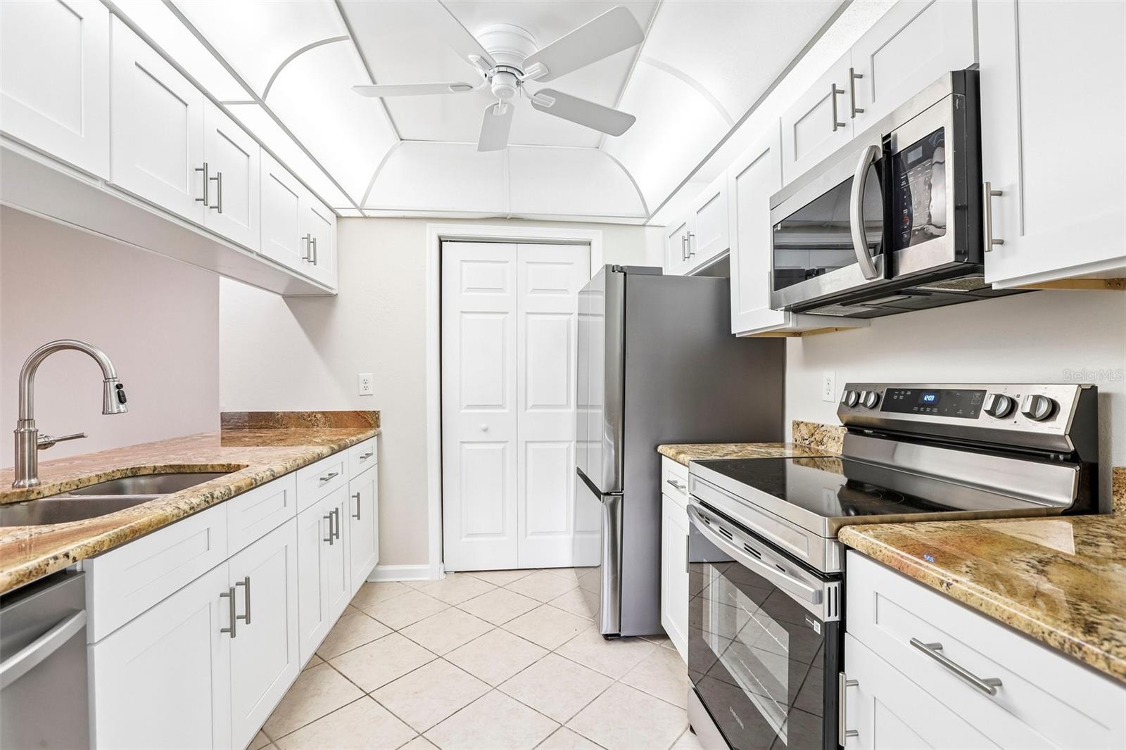1202 11th Cir Se Property Photo 12