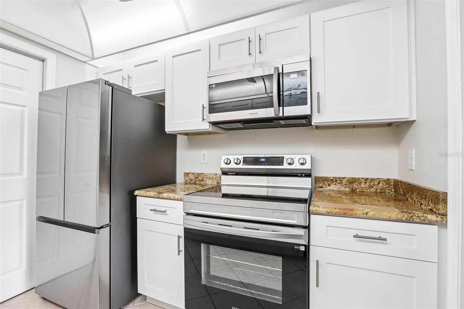 1202 11th Cir Se Property Photo 13
