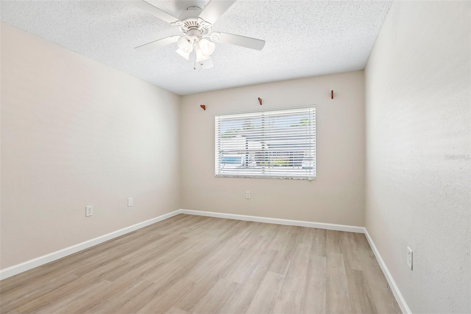 1202 11th Cir Se Property Photo 22