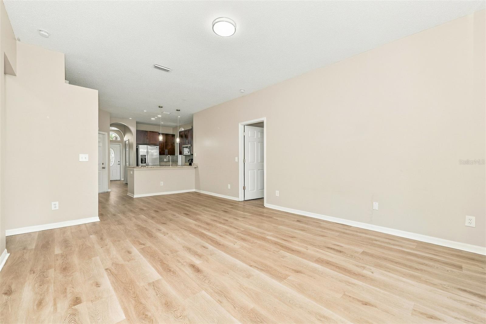 906 Grand Canyon Dr Property Photo 30