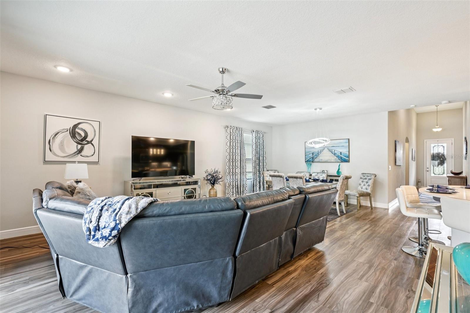 12627 Vander Way Property Photo 6