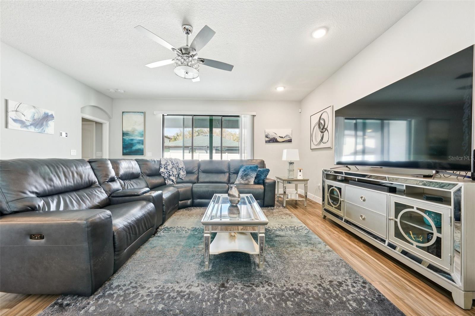 12627 Vander Way Property Photo 10