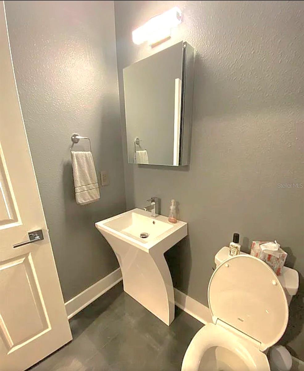 TB8549080 Property Photo 17