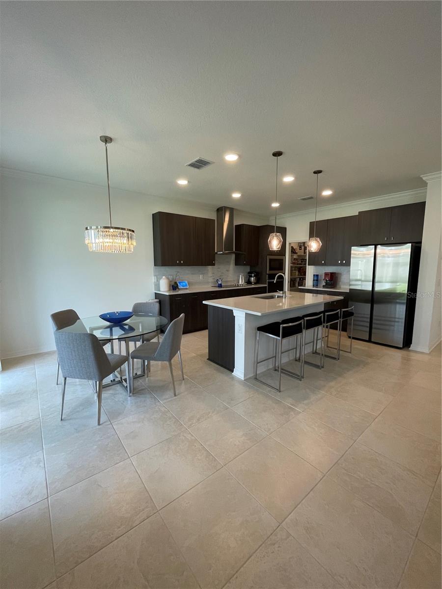 7491 Notched Pine Bnd Property Photo 4