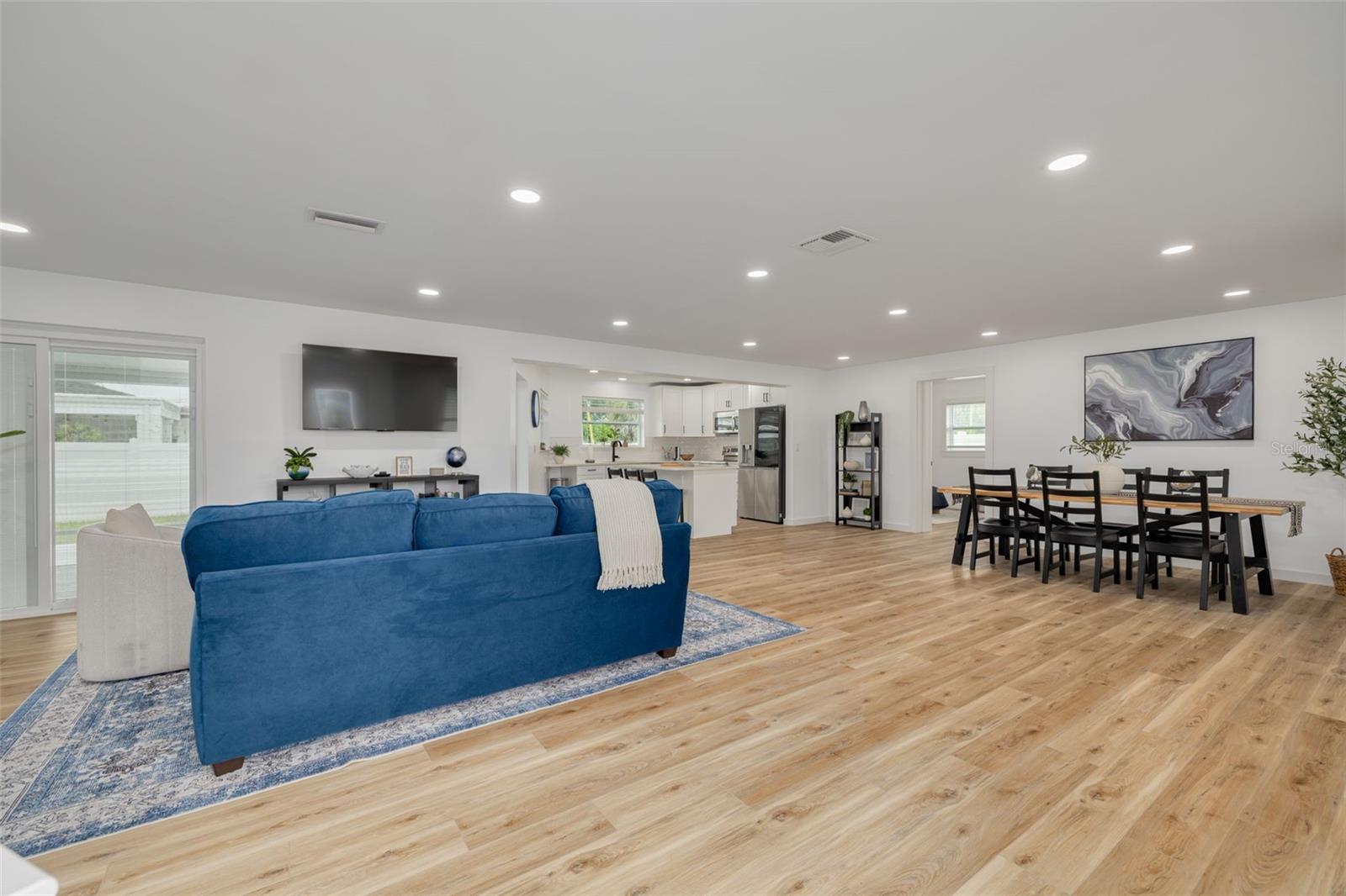60 Kipling Plz Property Photo 6