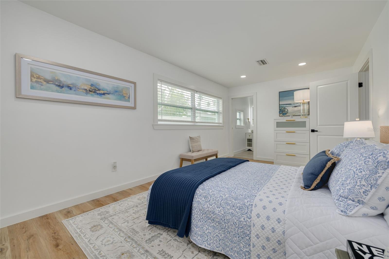 60 Kipling Plz Property Photo 15