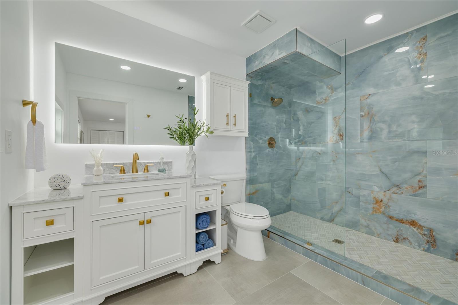 60 Kipling Plz Property Photo 16