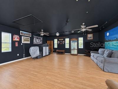 254 Wertz Dr Property Photo 23