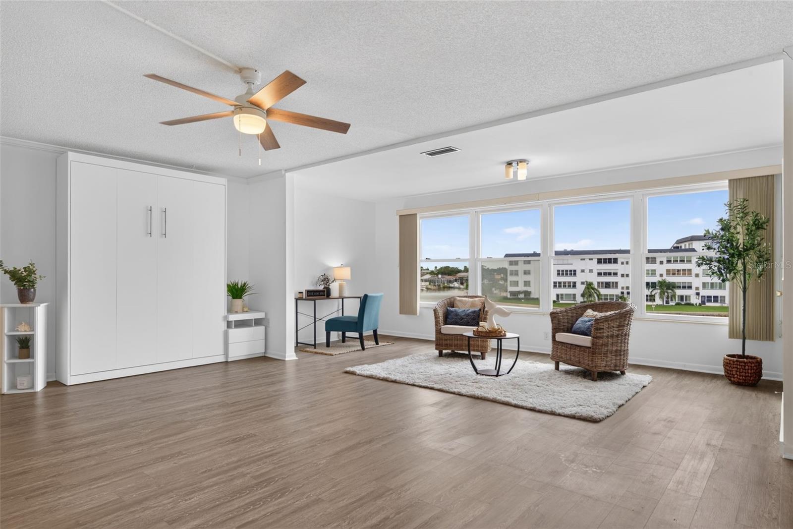 6025 Shore Blvd S #304 Property Photo 18
