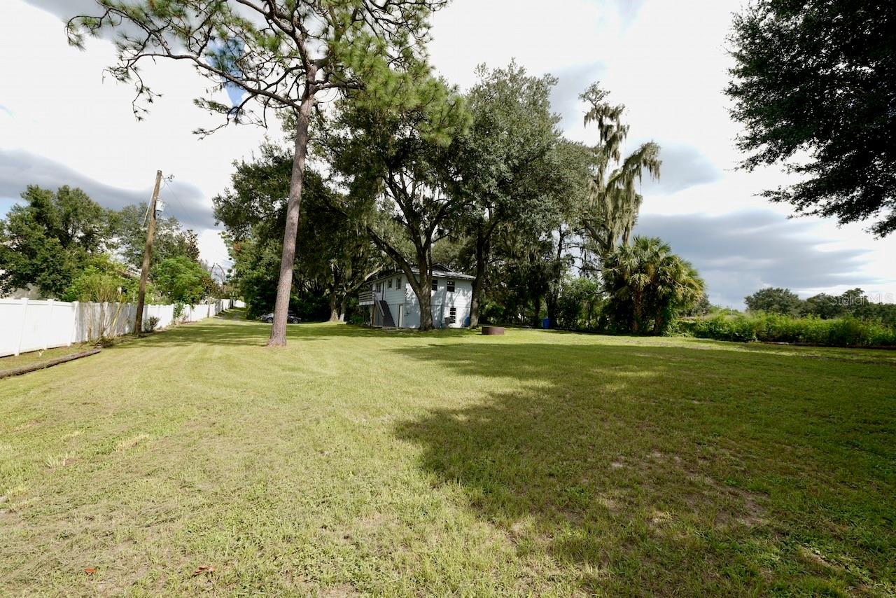 10210 Davis Rd Property Photo 3