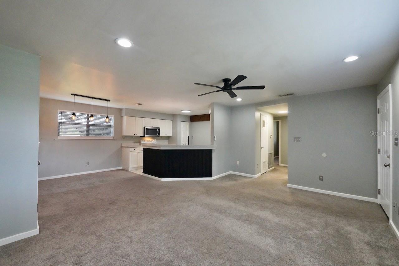 10210 Davis Rd Property Photo 4