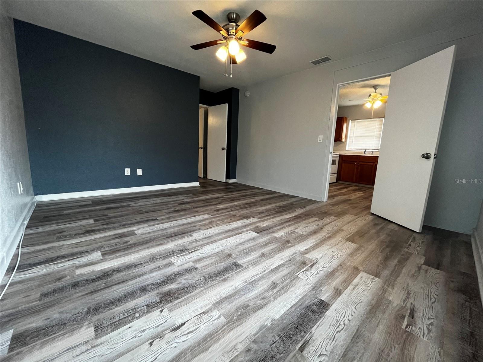1437 Gulf To Bay Blvd #3 Property Photo 6
