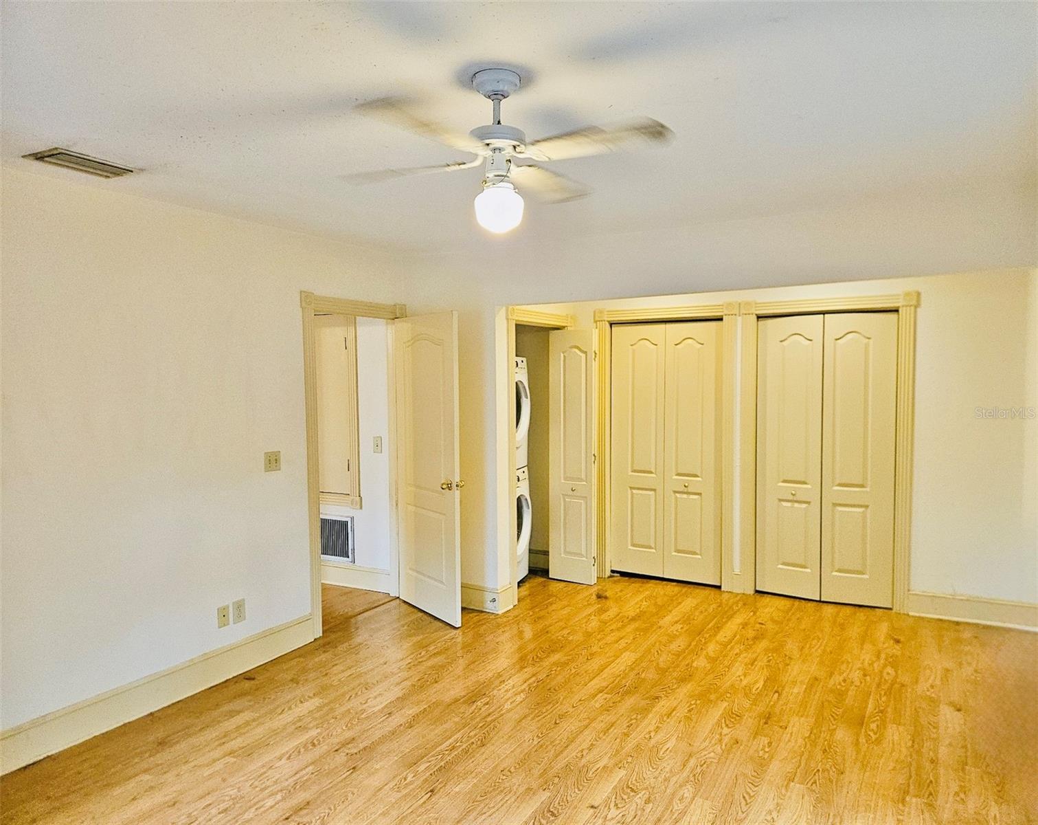 14 Hamilton Heath Dr #b Property Photo 12