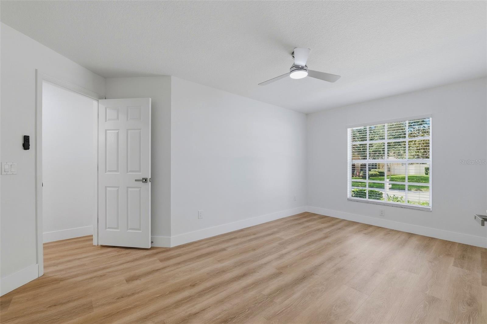 2927 Minuteman Ln Property Photo 11
