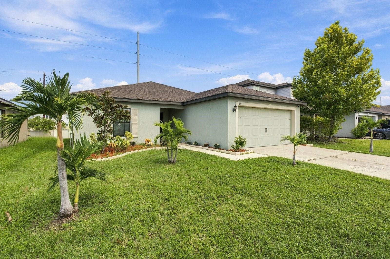 810 Chatham Walk Dr Property Photo 1