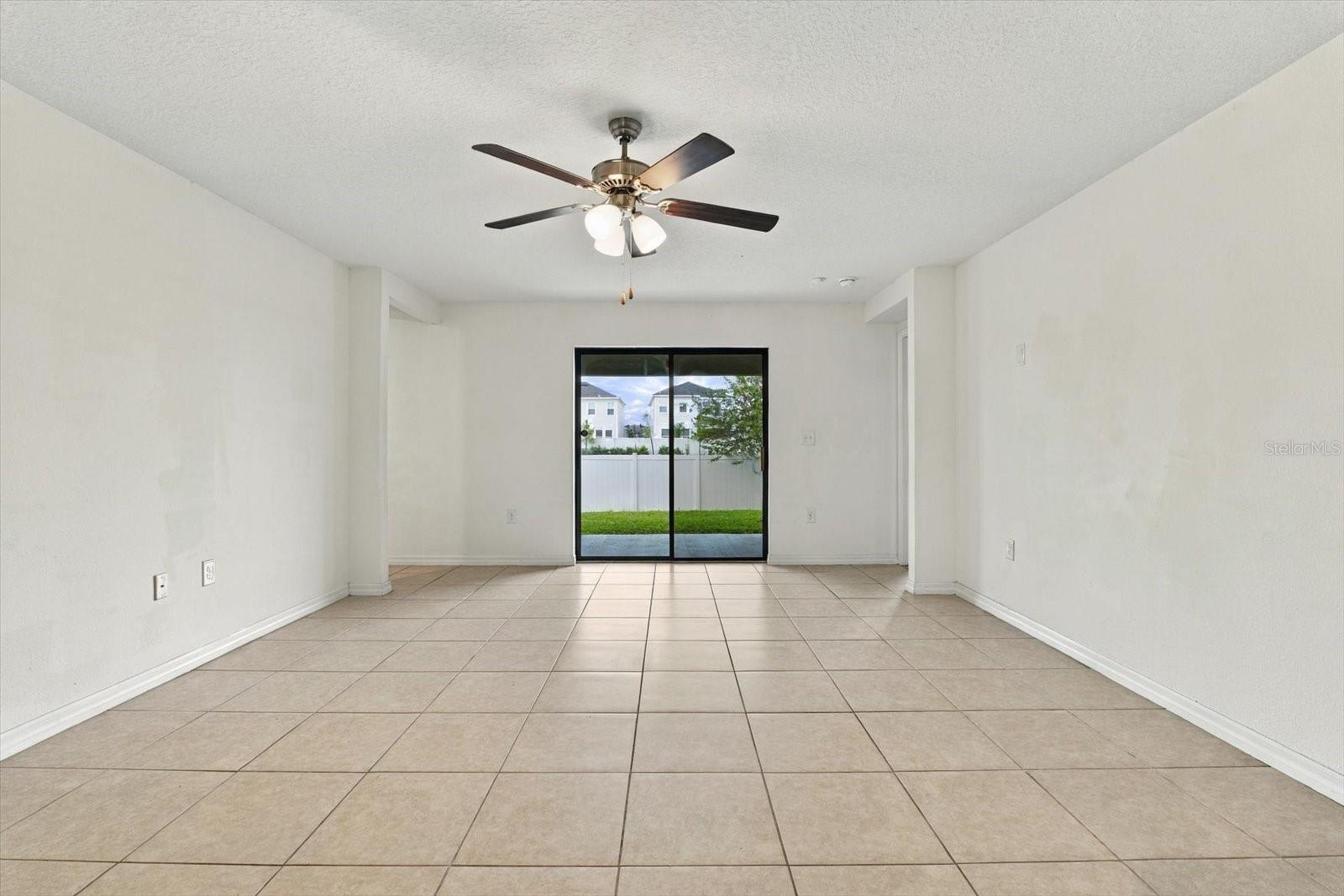 810 Chatham Walk Dr Property Photo 9