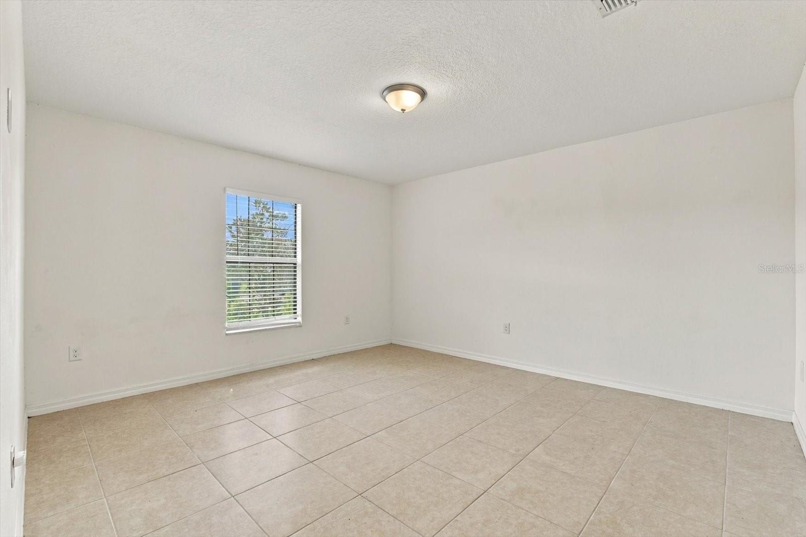 810 Chatham Walk Dr Property Photo 15
