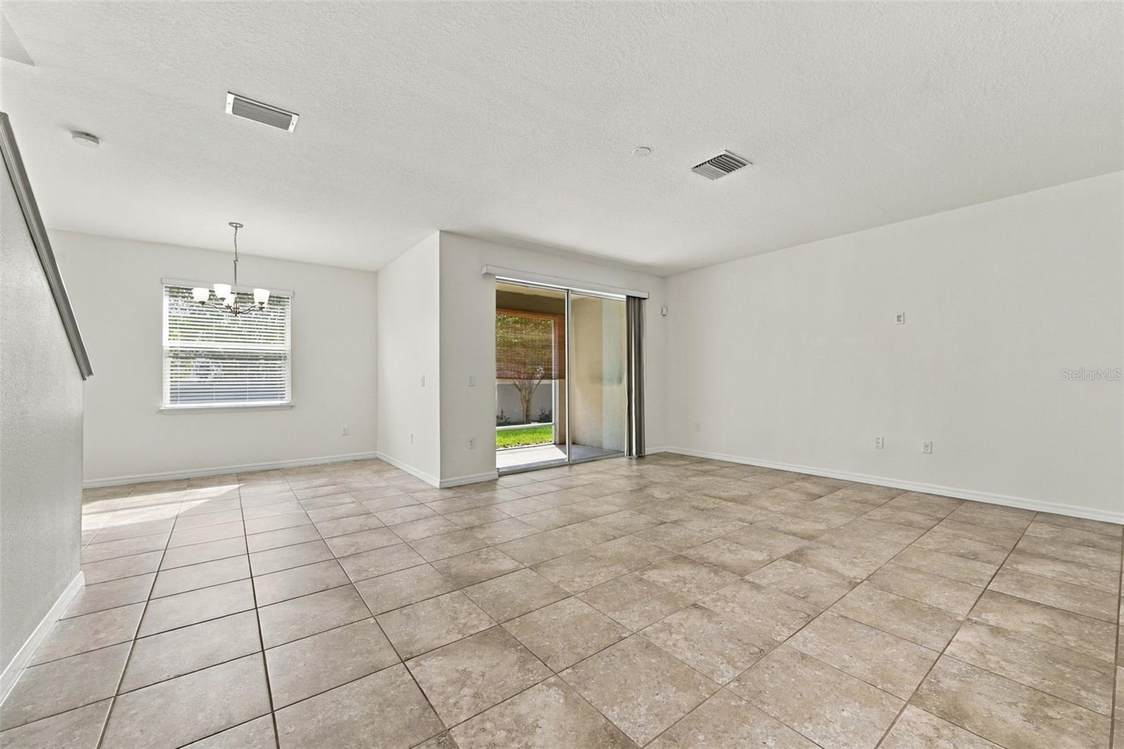 5237 5th Way N Property Photo 5