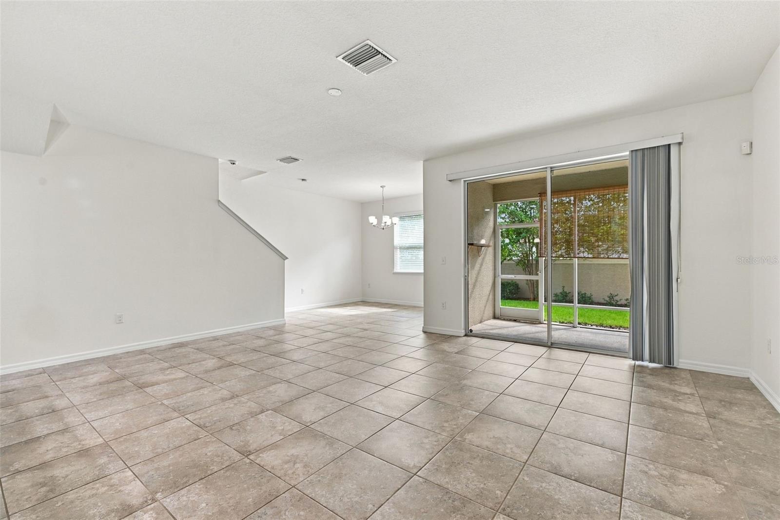 5237 5th Way N Property Photo 6